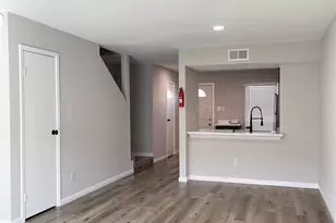 8718 Victorian Village Dr, Houston, TX 77071 - Photo 21