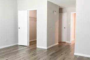 8718 Victorian Village Dr, Houston, TX 77071 - Photo 3