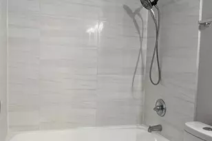 8718 Victorian Village Dr, Houston, TX 77071 - Photo 5