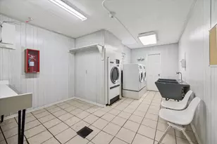 2700 Bellefontaine St, Houston, TX 77025 - Photo 17