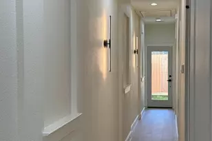 8318 Brandon St, Houston, TX 77051 - Photo 17
