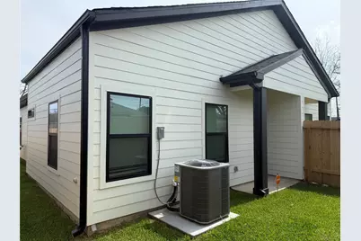 8318 Brandon Street #A, Houston, TX 77051 - Photo 25