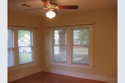 1021 E 16th Street, Houston, TX 77009 - Photo 9