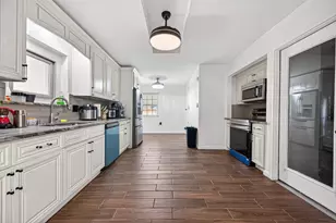 13902 Ambrose St, Houston, TX 77045 - Photo 15