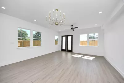 4129 E Toliver Street, Houston, TX 77016 - Photo 9
