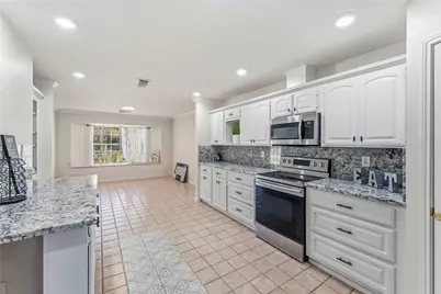 7825 Hughes Ranch Road, Pearland, TX 77581 - Photo 9