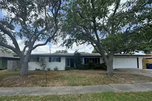 426 Pennington Dr, Corpus Christi, TX 78412 - Photo 1