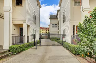 1611 McDonald St, Houston, TX 77007 - Photo 3