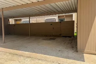 17758 Kings Park Ln, Houston, TX 77058 - Photo 11