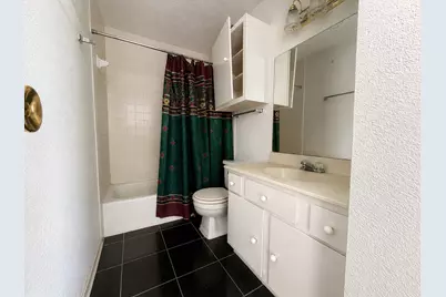 17758 Kings Park Lane, Houston, TX 77058 - Photo 9