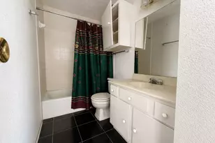 17758 Kings Park Ln, Houston, TX 77058 - Photo 9