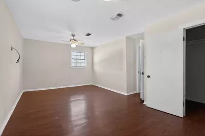 712 E Peach Street, Angleton, TX 77515 - Photo 29