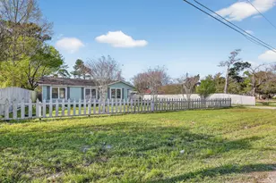 712 E Peach St, Angleton, TX 77515 - Photo 5