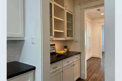 216 W 24th Street, Houston, TX 77008 - Photo 3