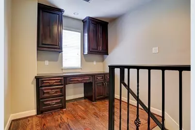 923 Birdsall Street, Houston, TX 77007 - Photo 11