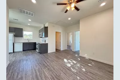 7414 Canal Street, Houston, TX 77011 - Photo 9