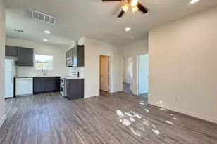 7414 Canal St, Houston, TX 77011 - Photo 9