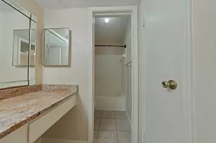 3770 Lovers Wood Ln, Houston, TX 77014 - Photo 11