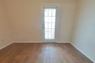3770 Lovers Wood Ln, Houston, TX 77014 - Photo 9