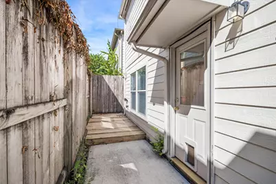 1707 Redwing Cove Drive, Houston, TX 77009 - Photo 19