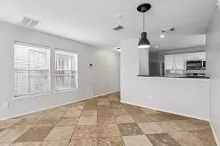 1707 Redwing Cove Dr, Houston, TX 77009 - Photo 9