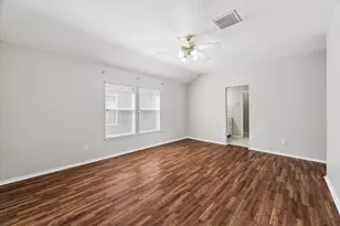 1707 Redwing Cove Dr, Houston, TX 77009 - Photo 13