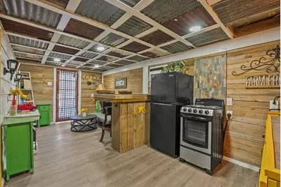 711 10th Street, Dickinson, TX 77539 - Photo 31
