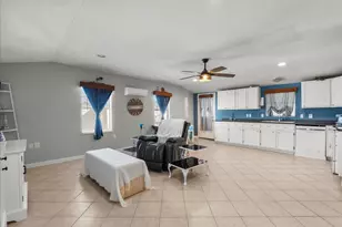711 10th St, Dickinson, TX 77539 - Photo 19
