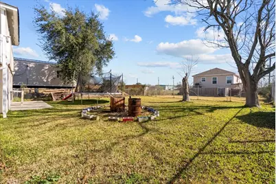 711 10th Street, Dickinson, TX 77539 - Photo 7