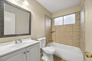 10311 Westedge Dr, Sugar Land, TX 77498 - Photo 9