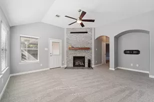 20219 Ray Falls Dr, Tomball, TX 77375 - Photo 3