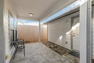 1919 Bittercreek Dr, Houston, TX 77042 - Photo 35