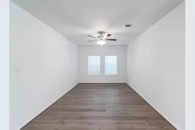 13405 Dalvay Beach Drive, Texas City, TX 77568 - Photo 3