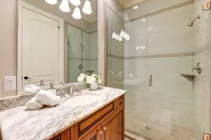 5211 Feagan St, Houston, TX 77007 - Photo 9