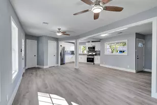 1009 Ruby Ln, Orange, TX 77630 - Photo 5