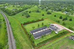 401 E Texas St, Brazoria, TX 77422 - Photo 7