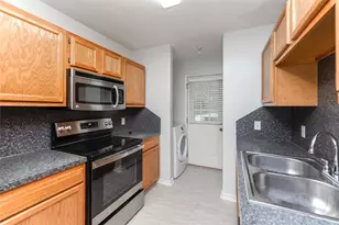 10680 Royal York Dr, Conroe, TX 77303 - Photo 5