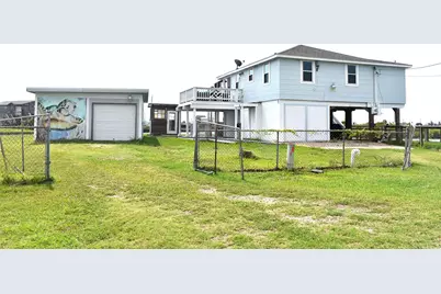 11 Chimaera Road, Sargent, TX 77414 - Photo 3