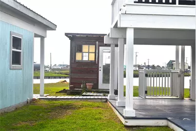 11 Chimaera Road, Sargent, TX 77414 - Photo 33