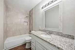 113 E Witcher Ln, Houston, TX 77076 - Photo 17