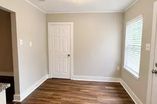113 E Witcher Ln, Houston, TX 77076 - Photo 13