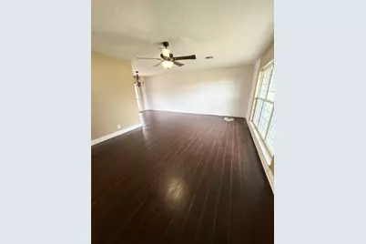 2200 Laurel Street, Bay City, TX 77414 - Photo 3