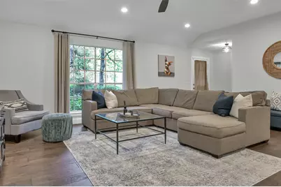 42 Still Corner Place, The Woodlands, TX 77381 - Photo 11