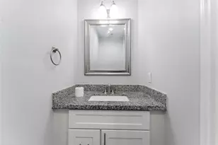 9032 Jutland Rd, Houston, TX 77033 - Photo 15