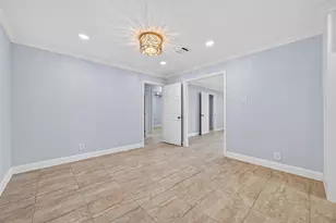 6846 Beechnut St, Houston, TX 77074 - Photo 15