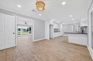 6846 Beechnut St, Houston, TX 77074 - Photo 11