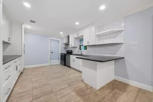 6846 Beechnut St, Houston, TX 77074 - Photo 15