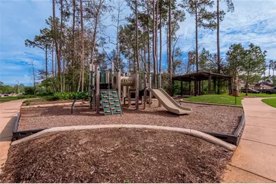 2068 Lost Timbers Drive, Conroe, TX 77304 - Photo 15