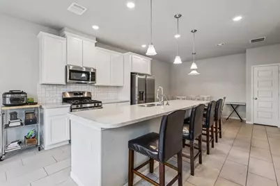 7333 Hinsdale Drive, Pasadena, TX 77505 - Photo 9