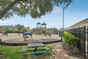 2613 Broussard Ct, Seabrook, TX 77586 - Photo 43